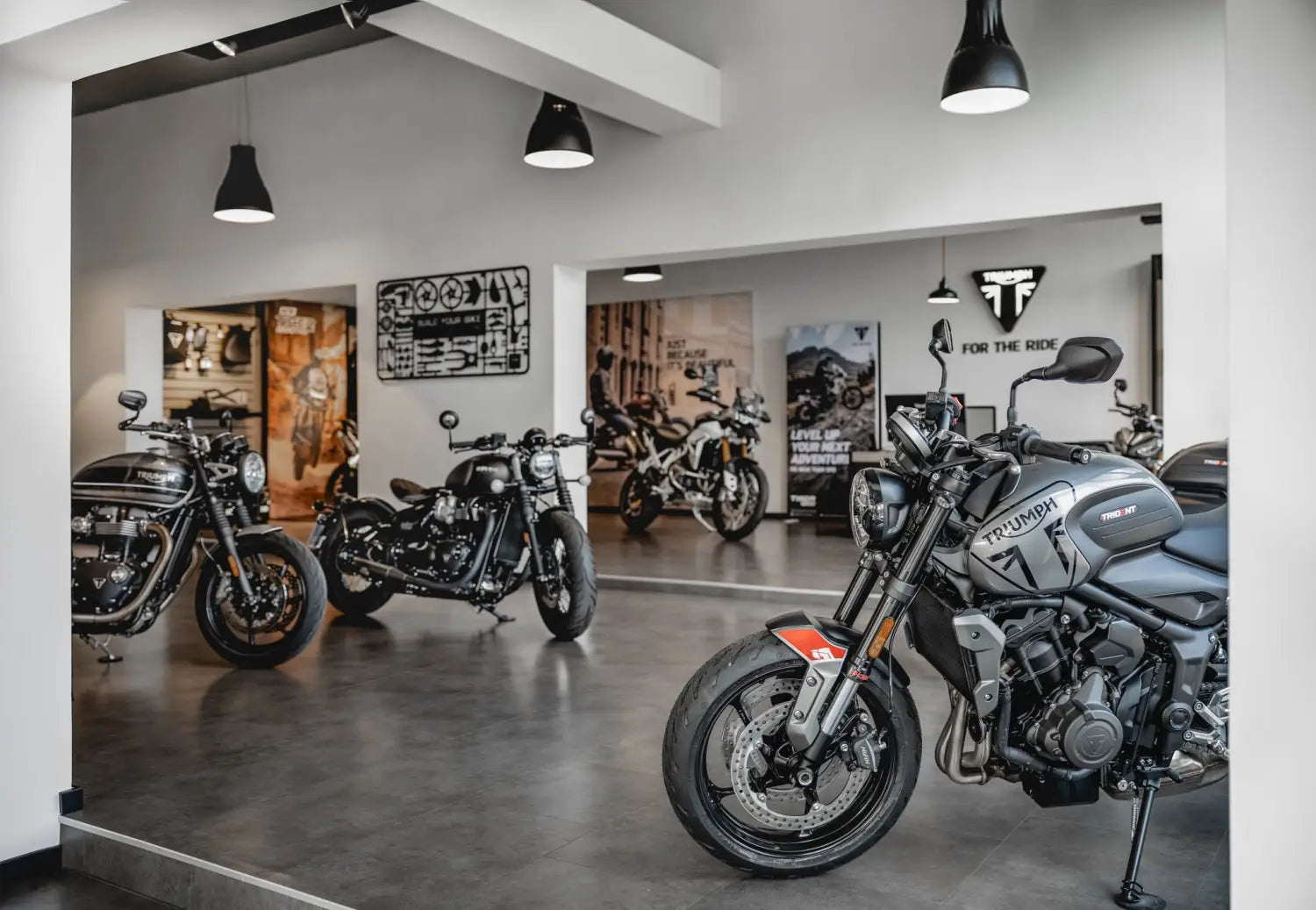 https://www.motorrad-bilder.at/slideshows/633153/022704/06.jpg