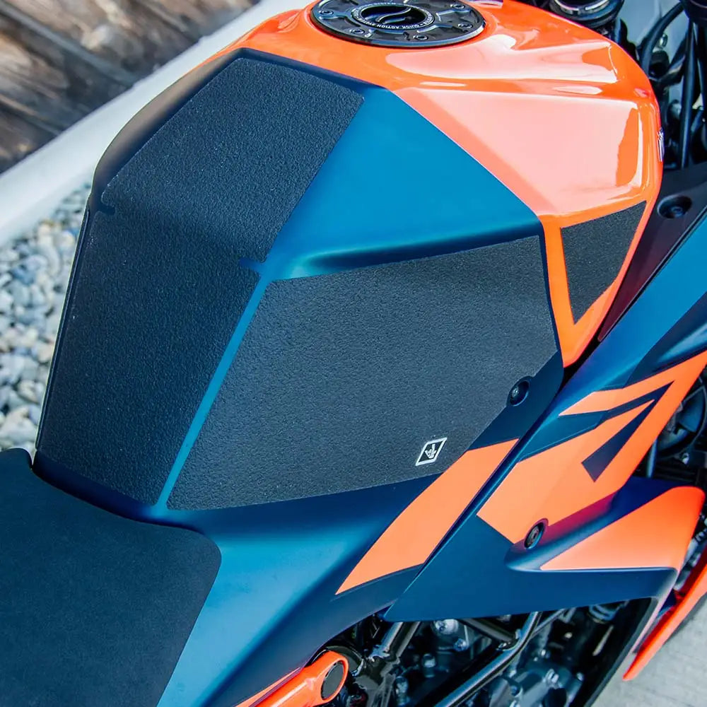 Motorcycle fuel tank in blue and orange color for Bagoros performance Tankgrip KTM