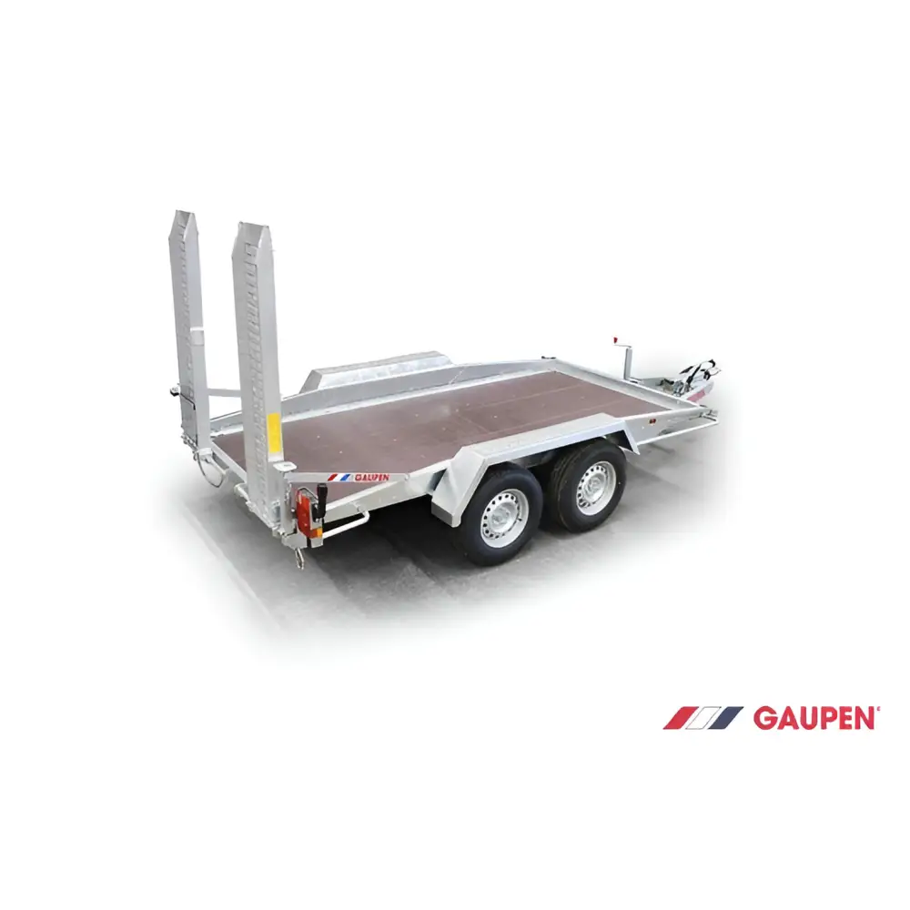 Flatbed trailer with two axles and loading ramps, Gaupen henger Maskinhenger 3500 kg