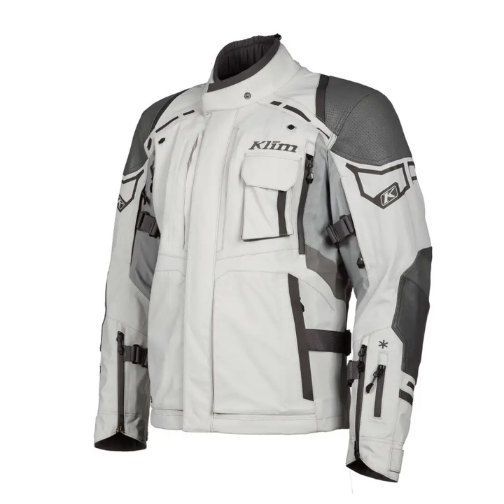 Motorcycle jacket in gray with protective padding, avtakbar stormkrage and lett dunjakke