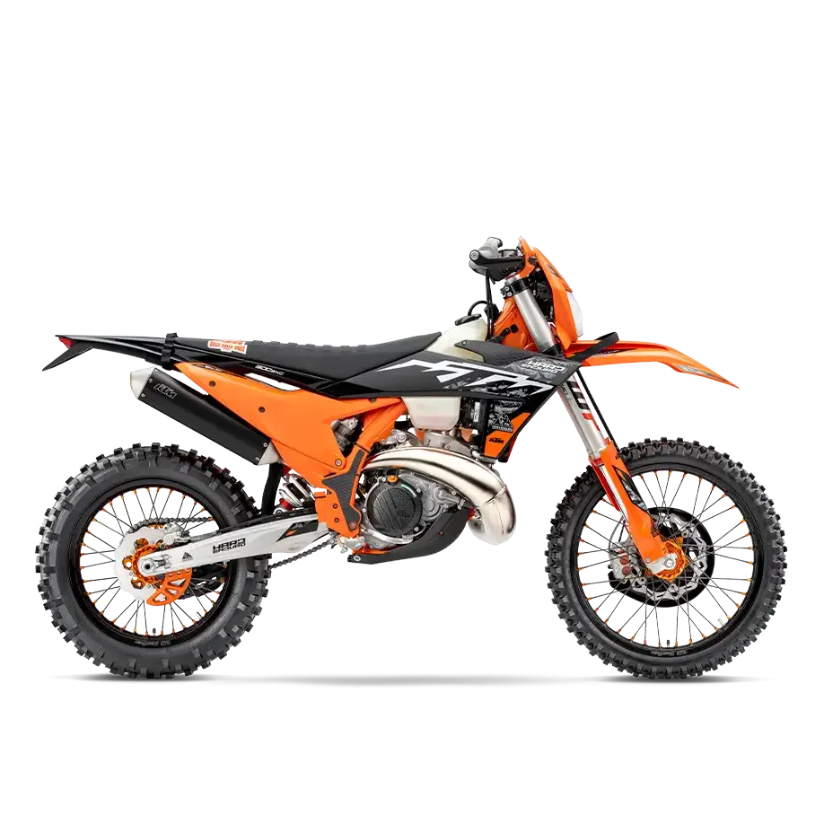 KTM 300 EXC Hardenduro 2025 med oransje og svart design og KTM-logo
