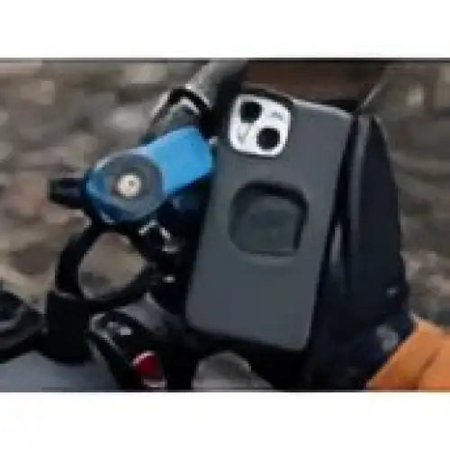 Svart telefondeksel med sikker monteringssystem for Quad Lock MAG Mobilholder