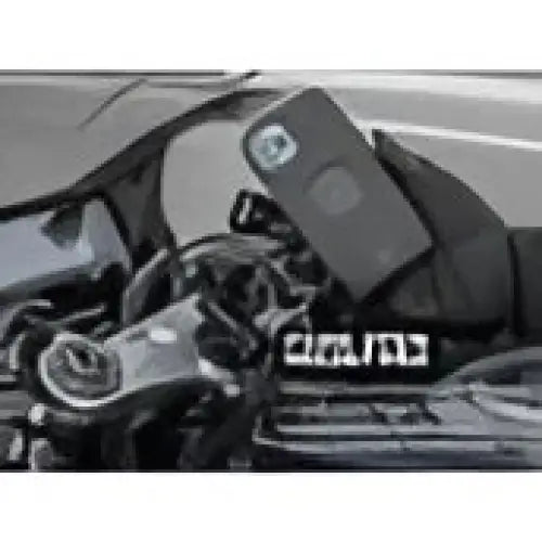 Svart rektangulært smarttelefon med sikker monteringssystem for motorsykkel Quad Lock