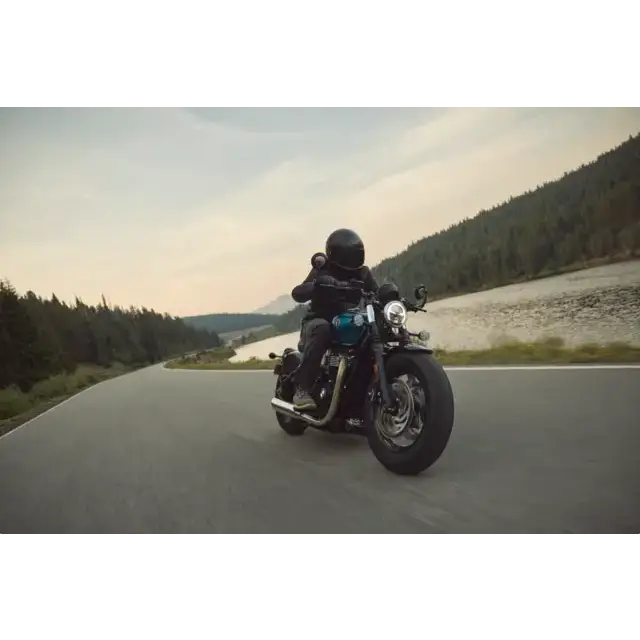 2019 Harley-Davidson Heritage Softail Classic motorsykkel i Triumph Bonneville Bobber 2026-produktvisning