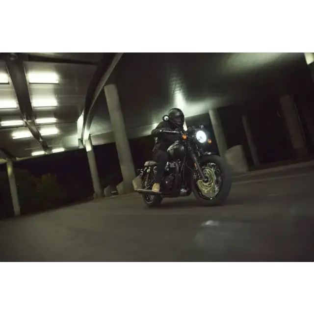 2019 Harley-Davidson Sport Glide motorsykkel i Triumph Bonneville T120 Black 2026