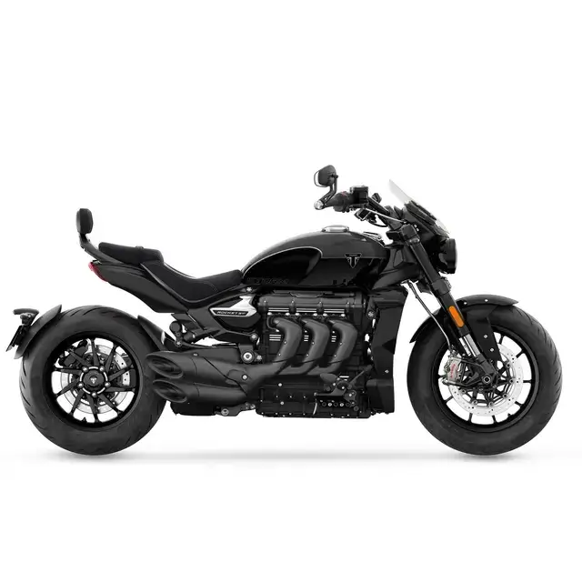 Svart Triumph Rocket 3 GT Storm 2026 med muskuløs design, matt finish, premium komponenter og tre-sylindret rekkemotor