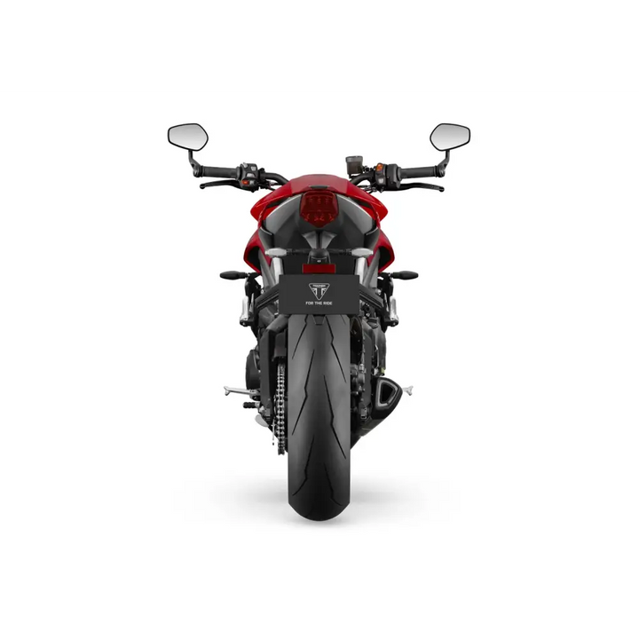 Rød og svart Triumph Street Triple RS 2026 med sporty design og optimalisert cornering ABS