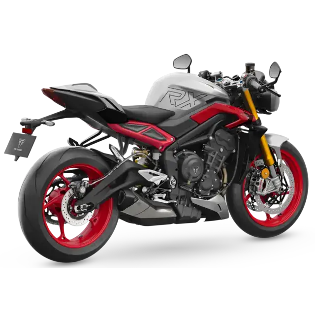 Rød og sølv Triumph Street Triple RX 2026 motorsykkel med svarte accenter og Pirelli Diablo Supercorsa-dekk